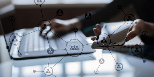 營收過度依賴長虹，技術推廣下的科拜爾 超產運營與毛利率隱憂