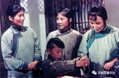 見(jiàn)聞|中國(guó)&ldquo;夢(mèng)工廠&rdquo;:中國(guó)電影的輝煌與這座雕像的故事息息相關(guān)_文化_網(wǎng)